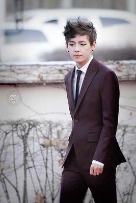Hello ! KTH imnidaaaaaaaa | Smut Version | BTS aegyo factory/? | Noona... Come to meeeee~