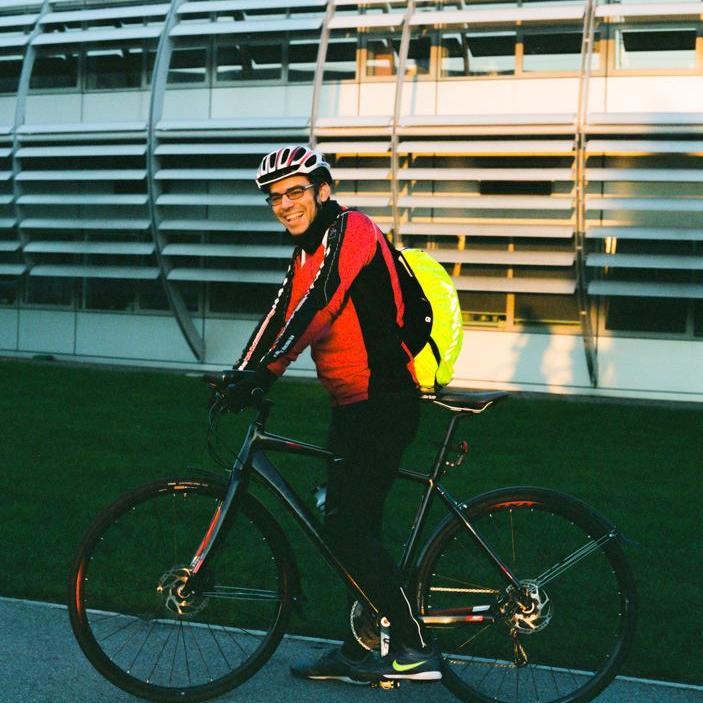 Husband, father, world citizen, baha'i, scientific software engineer, wanna-be cyclist