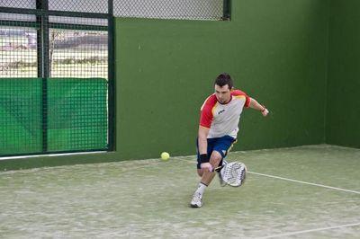 onecaswan's profile picture. 