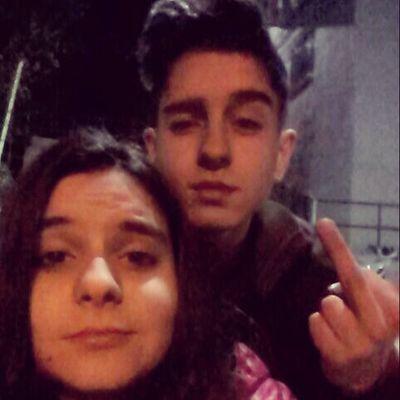 jugador del Atl.jaén,la humildad prevalece la magia crece,las motos y el fútbol y la musica , lo mejor que hay ella ♥5-10-14♥ 
instagram:gerard_deulofeu16