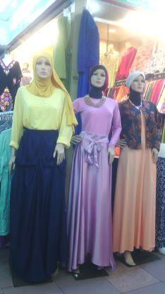 Menjual berbagai macam busana muslim wanita, dll. | Tlp/sms : 081385610654 | BBM : 522724B1