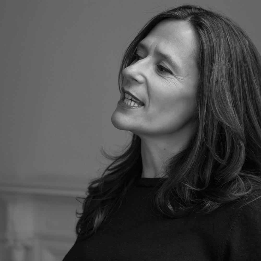 Solicitor specialising in IP/corporate, energy & commercial law; entrepreneur; strategy consultant in media, fashion brands and renewables; funds introducer.