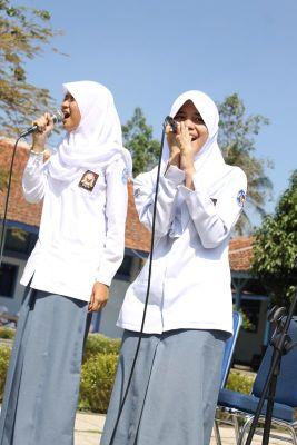 Berikan dan Lakukan yang terbaik untuk dirimu Sendiri! SEMANGAT!!^^ | allahuma yassir wala tu'assir :)