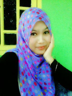 Aiamyani93's profile picture. Love family and always support my beloved idol @bangbily