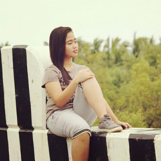 add me guys in Facebook :D http://t.co/x5LvPOEukR