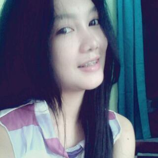 intanhandiyani4's profile picture. 