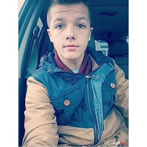 Facebook: Eliott Orjubin Snapchat: eliott_orjub ajoutez ✌