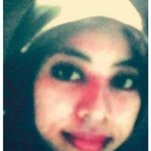 f_herliana's profile picture. 