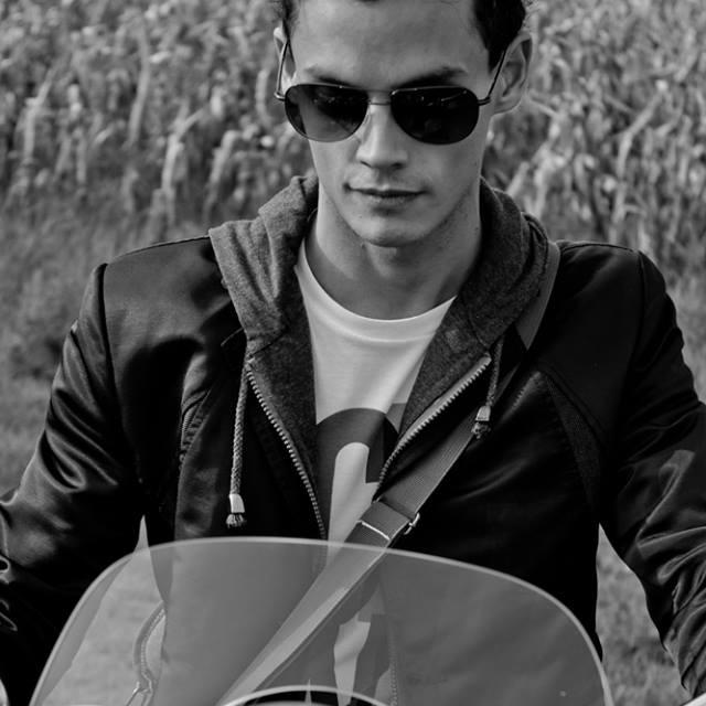 Founder of RW Acoustics, DJ on weekends, Zombie killer on Mondays & just music lover. Love Design & all about it!