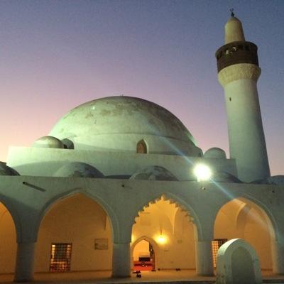 اللهم اجعلني مقيم الصلاة ومن ذريتي 
اللهم يامقلب القلوب والابصار ثبت قلبي على دينك