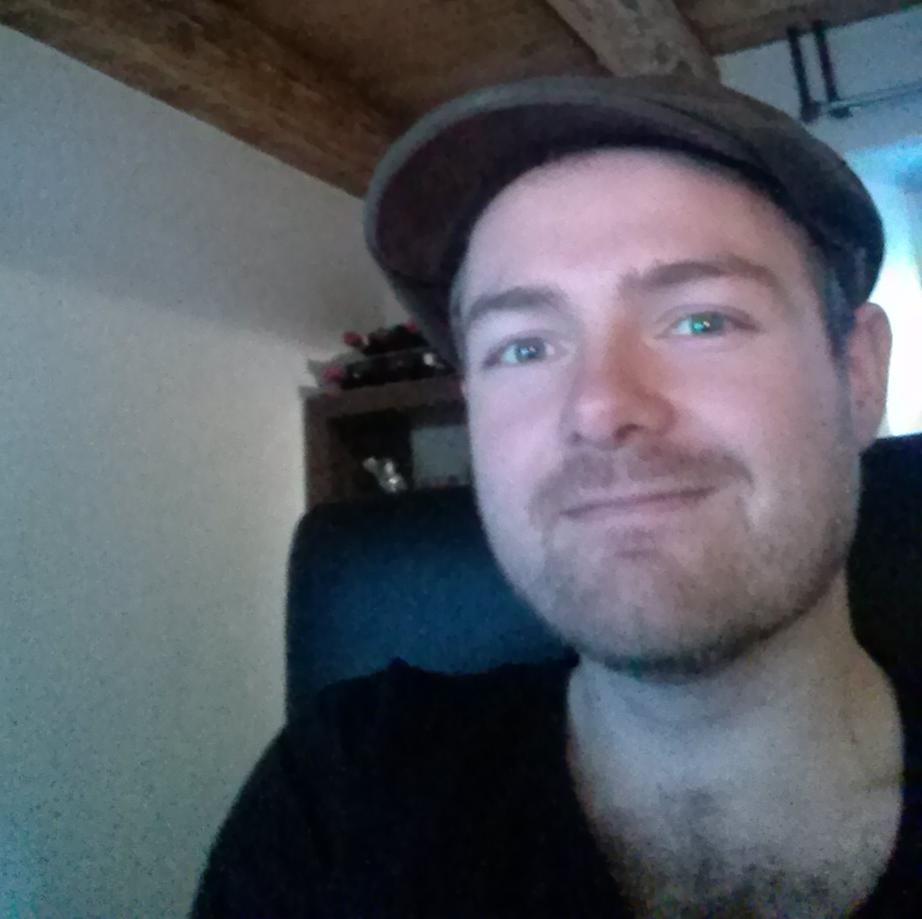 En webudvikler med begge ben på jorden. #Umbraco certified. film/musik/outdoor nørd og allaround good guy. CTO hos Keyhole ApS og ejer af https://t.co/ZHgGMiV2vG