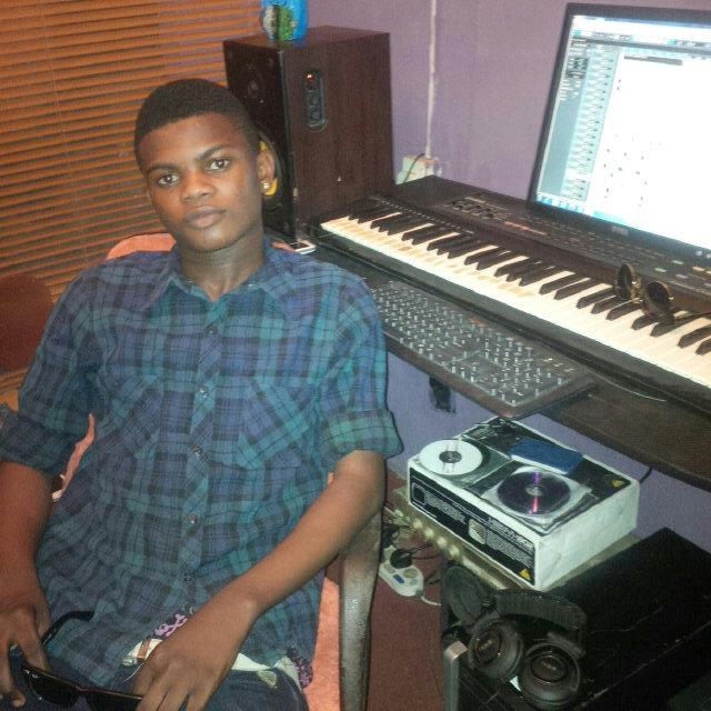 Rapper,Singer,Entertainer....Its all about MUSIC....IG-@amkudcini 
FB-Kudcini
Contact email...amkudcini@outlook.com