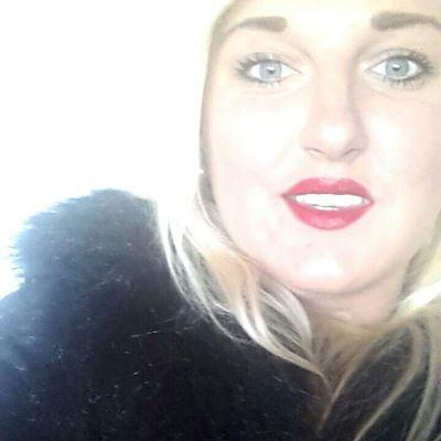 elaina_obrien's profile picture. Fake people have an image to maintain..
Real People just don't give a fuck..
There's a method to my madness..
My Family My World..