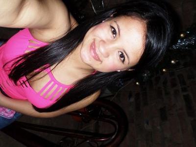Amo a mi familia , me encanta la rumba y las peliculas !! Ante todo creyente en Dios ♥ pin:24E77C6C
