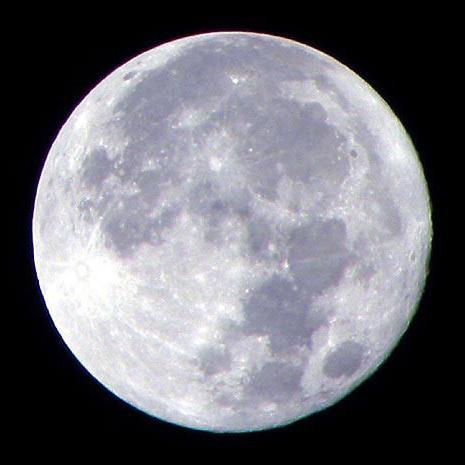 Sou Lua, o Iluminado, professor de Filosofia e mestre do niilismo universal.