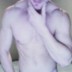 love, sex, porn, gay                                                   nos enamoramos de una persona, no de un género.