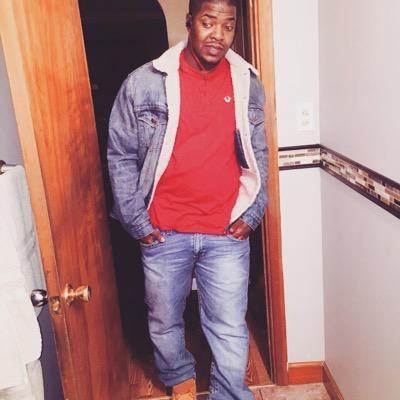 LEFT_HER_BOLEG's profile picture. Niggas Like ME cant afford to FAIL.!! A.F.N.F (All FAMILY NO FREINDS) #FREERALPH #Money Motivates Me, Lifes A BITCH So I get My Dick Sucked.!!