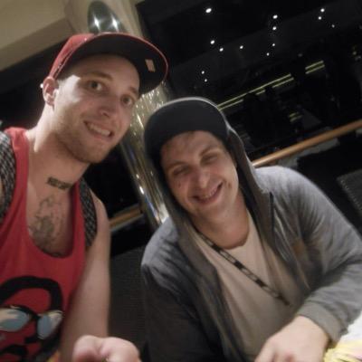 Food and Cooking are my passion. live in Boston. Caps fan in Boston. Holy Ship-3X OG Shipfam! IG:chefkitchen Follow me, love meeting new friends!