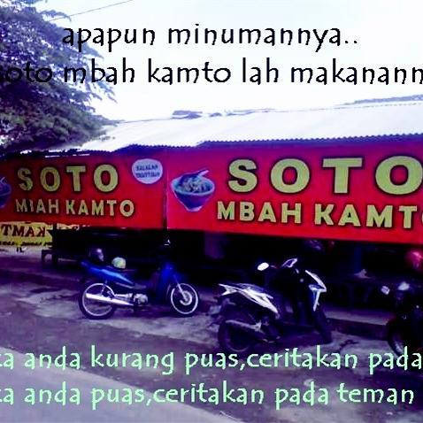 soal rasa,soto mbah kamto juaragannya!   spesial tempe garing klethik-klethik & karak drono,maknyus,seger,mantep!