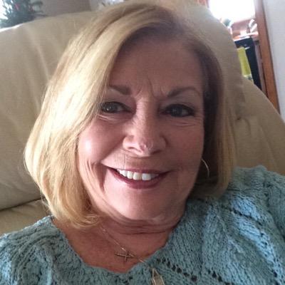 wife, Mother, sister, Grandmother (Mimi), mommy of 2 Shih Tzu ‘s and a. kitty!