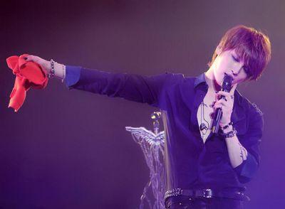 JYJ fanclub★ELF japan★ZE:A's japan                                    please follow me｡・:＋°