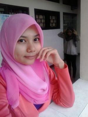 anyasad13's profile picture. 