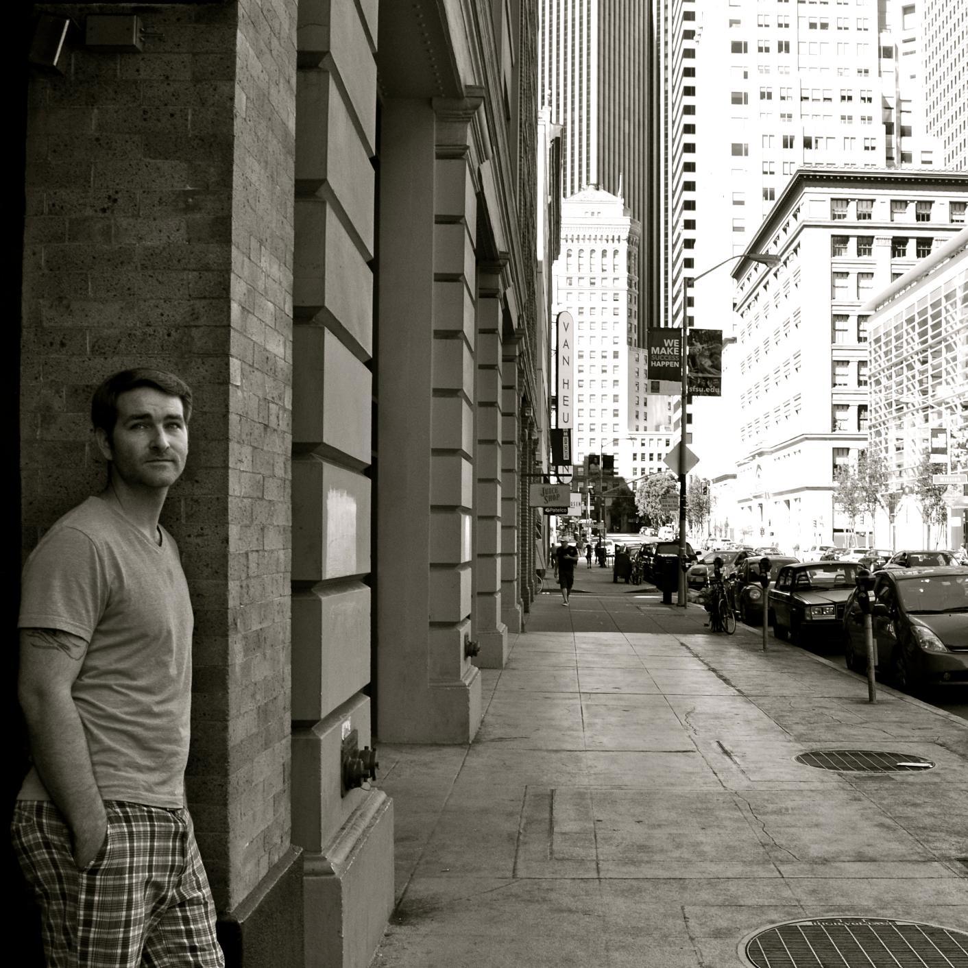 I'm a UX / UI Designer passionate about helping society live better through improving product experiences.