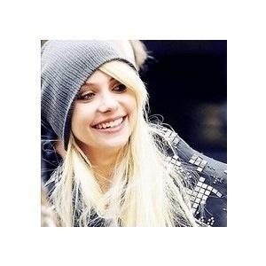 siamo un fiore in mezzo al cemento, amore mio, l'amore è qua. | 17