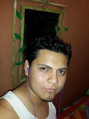 POR ENCIMA DE MI SOLAMENTE DIOS… PERSONAS POR ENCIMA DE MI SOLAMENTE DOS MI PAPÁ QUE ME MANTUVO Y MI MAMÁ QUE ME PARIÓ!!!