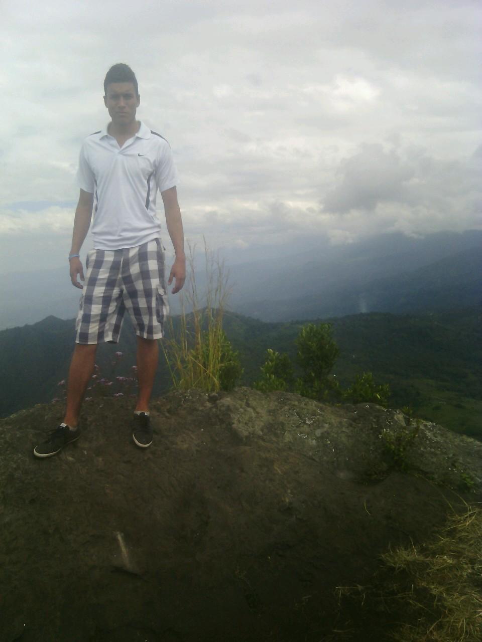 oscarlopezpks's profile picture. 100%  cule  el barca es el mejor de la historia