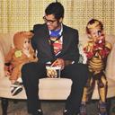 Robert Carrillo - @polrshow - Twitter