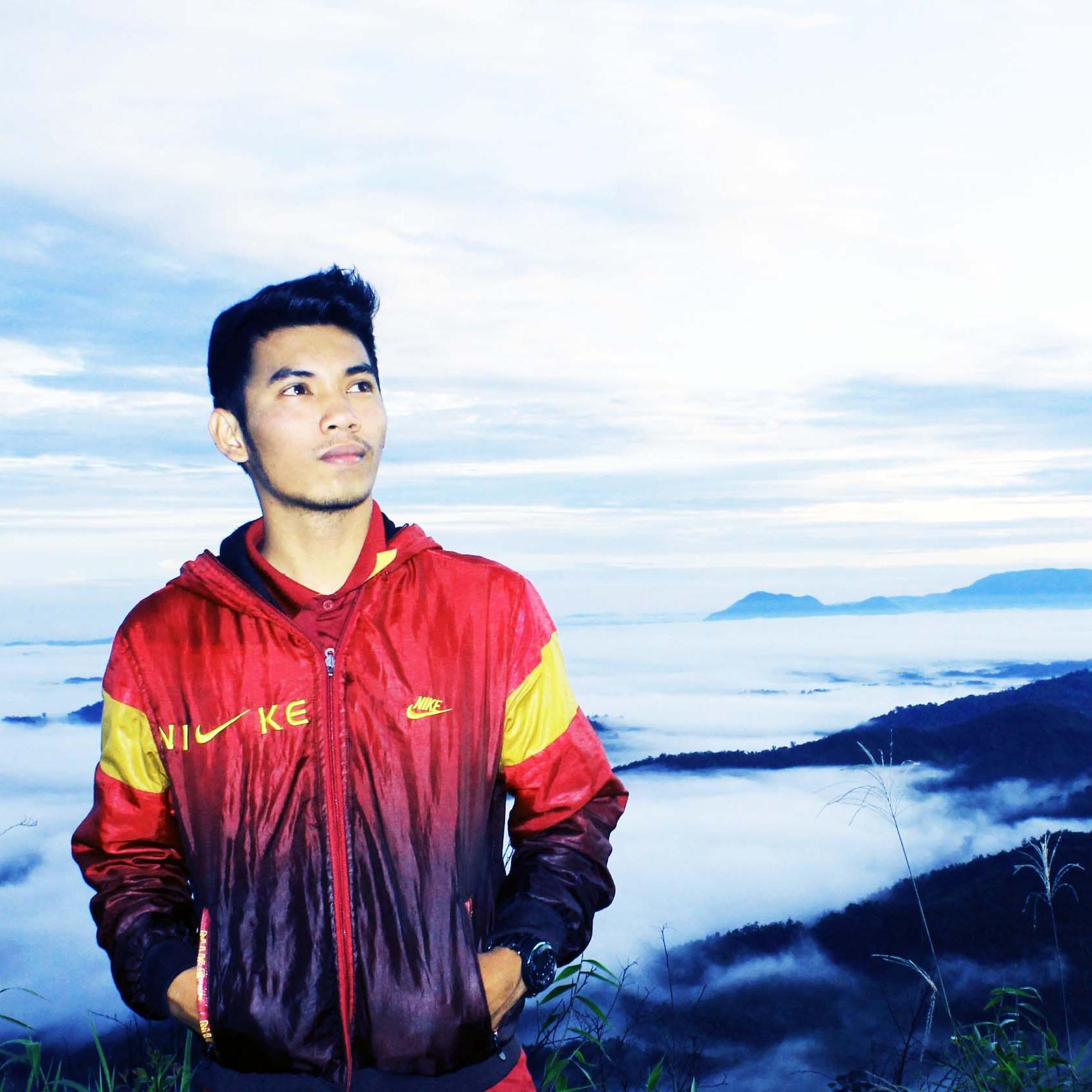 Jurusan Pendidikan jasmani di Universitas Tanjungpura Pontianak
From Bengkayang, West Kalimantan, Indonesia