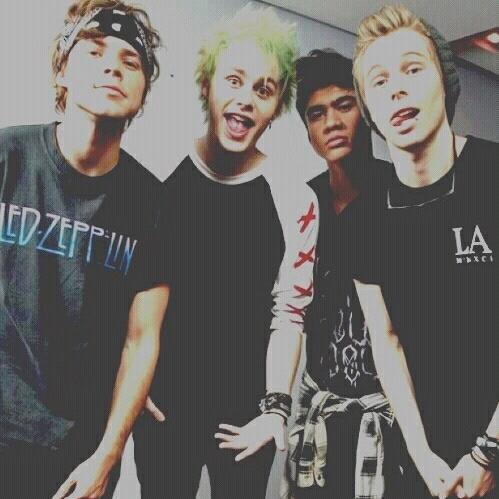 This is a free follow from @wescreamngowild Please go follow her and say hi:)