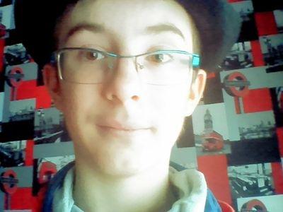 MrTroll54's profile picture. j'écris des chanson, à seulement 15 ans
rapper au côté des grands mon rêve