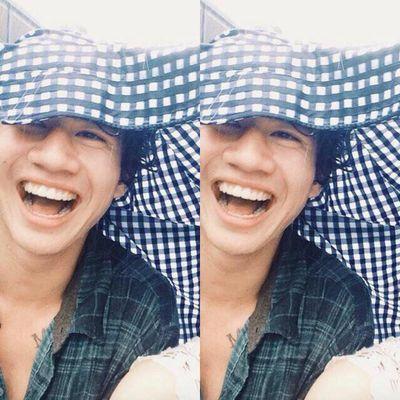 hi! this is a free follow from @MYIDIOTMICHAEL go follow her and ask for a follow back :)