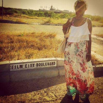 AbbeyMwah's profile picture. 