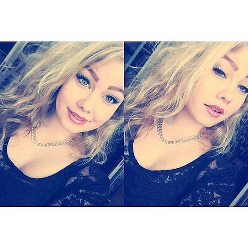 follow me in new Twitter :( delete my old twitter . My BFF is Sofia and I love her so much