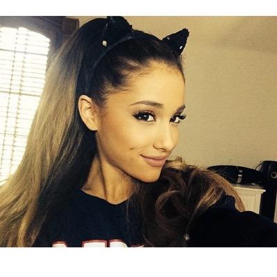 ArianaGrande•DemiLovato•卌SOS #TheHoneyMoonTour 16/06/15