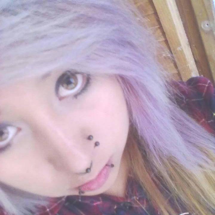 ♥ ~Procura que tus palabras sean mejor que
tu silencio.…