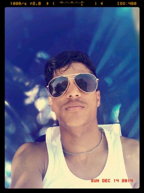 Braeezsalie's profile picture. One word.....WEIRD