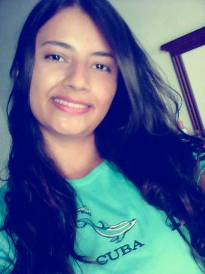 Estudiante de Derecho - Universidad Surcolombiana. Hobbies: Cine, Música, Leer...