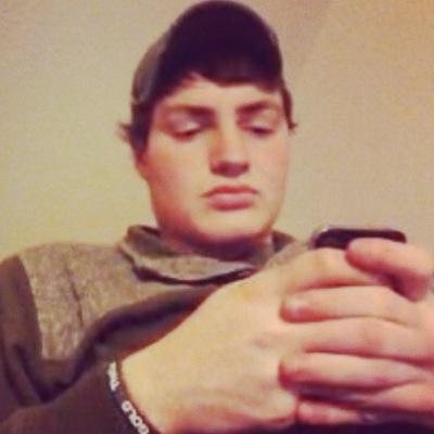 DiamondJaron's profile picture. •18• Fishing• Snowboarding• Family •