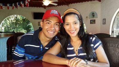 Nutricionista, felizmente casada, disfruto estar con mi esposo,  familia y amig@s.