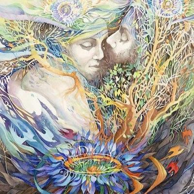 I'm a great believer in the transformative power of true, soul-deep love. Inspiring twin flames and sharing my stories in my twin flame blog Mirror of My Soul.