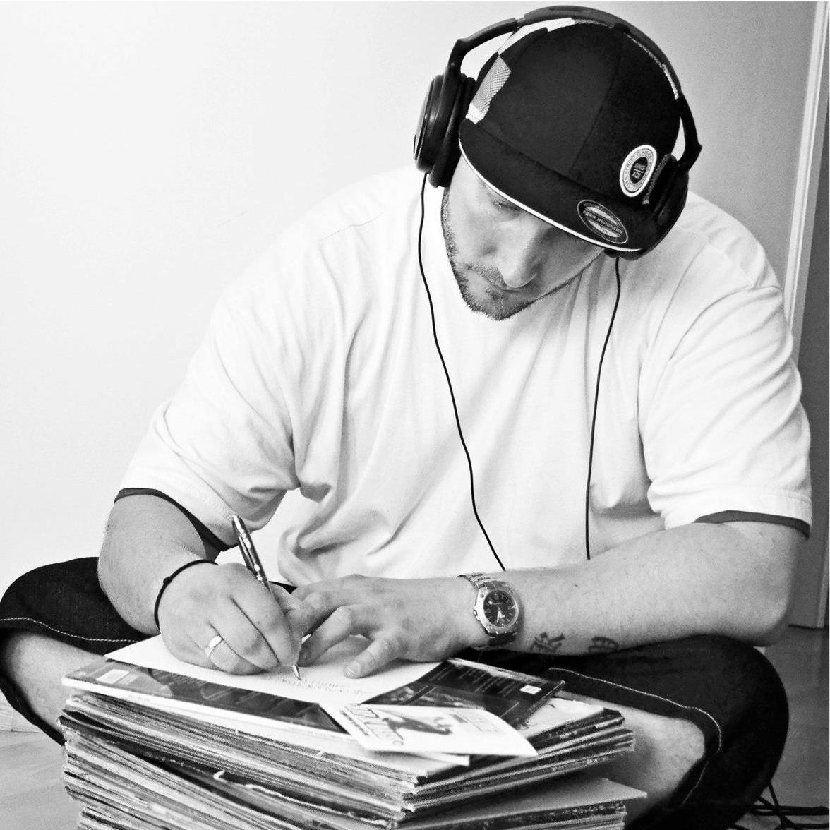 Kwas -raper,beatboxer,raggamuffin.