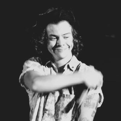 please dont follow this account  follow @snugly_styles she gave you this free follow :)