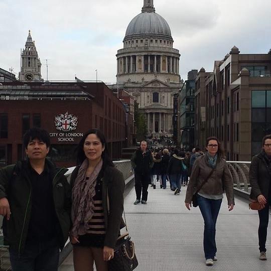 British Citizen but proud Filipino, chess champion/LizQuen fanatic/music lover/film addict.