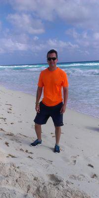 ddavidpirela's profile picture. Fanático de todos los deportes, excepto del beisbol, porque es mi religión. No se que haría sin el sarcasmo.