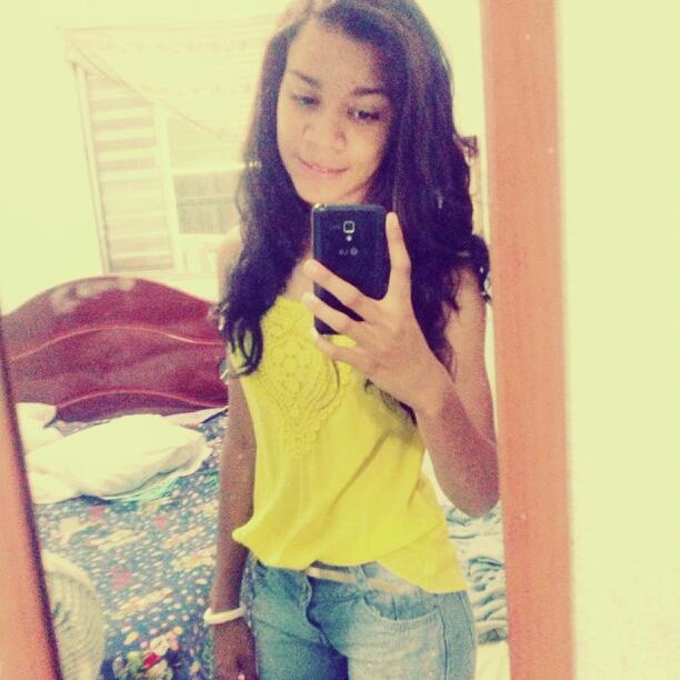 Oi, meu nome é chatice, casei com o ciúmes, sou inimiga da perfeição, vizinha do drama, me separei da paciência, sou irmã da preguiça e melhor amiga da ironia.