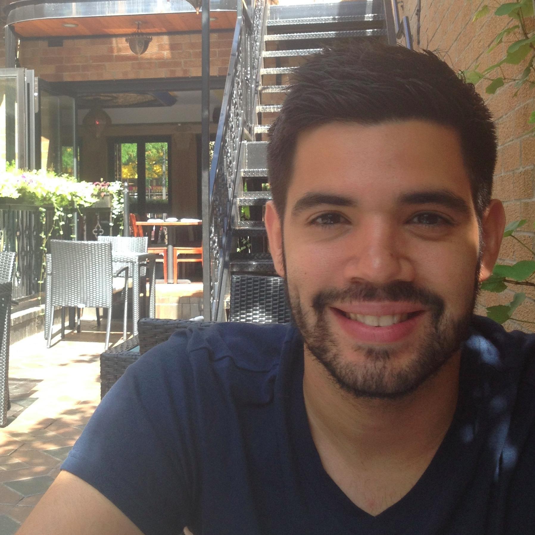 Chicago ad writer now living in NYC.